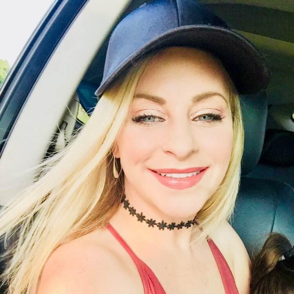 Meet your Posher, Kelly